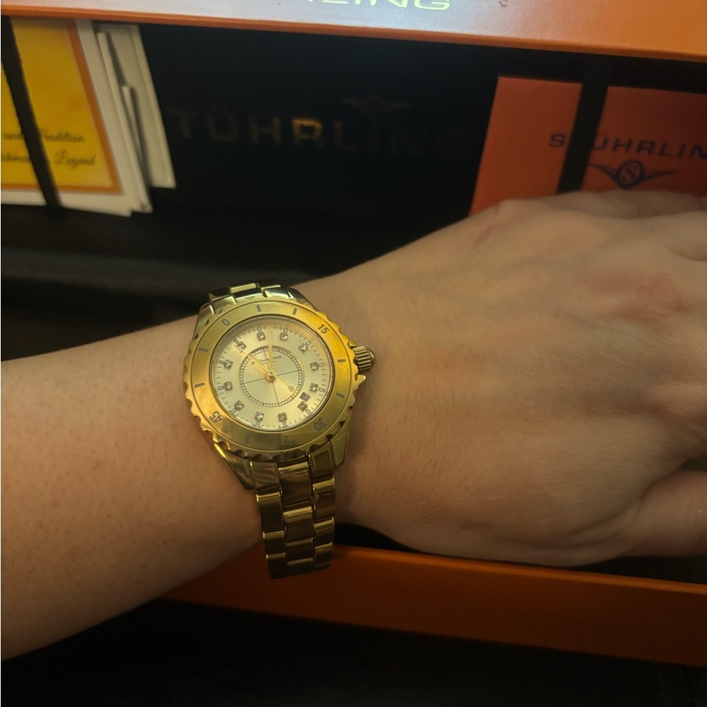 STUHRLING ORIGINAL Fusion 957S Quartz Gold Tone Bracelet Watch, with Box - Picture 7 of 8